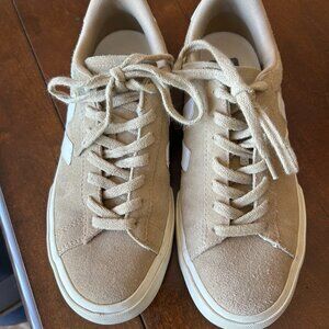 Veja Campo Sand Suede Womens 8/ EU 39